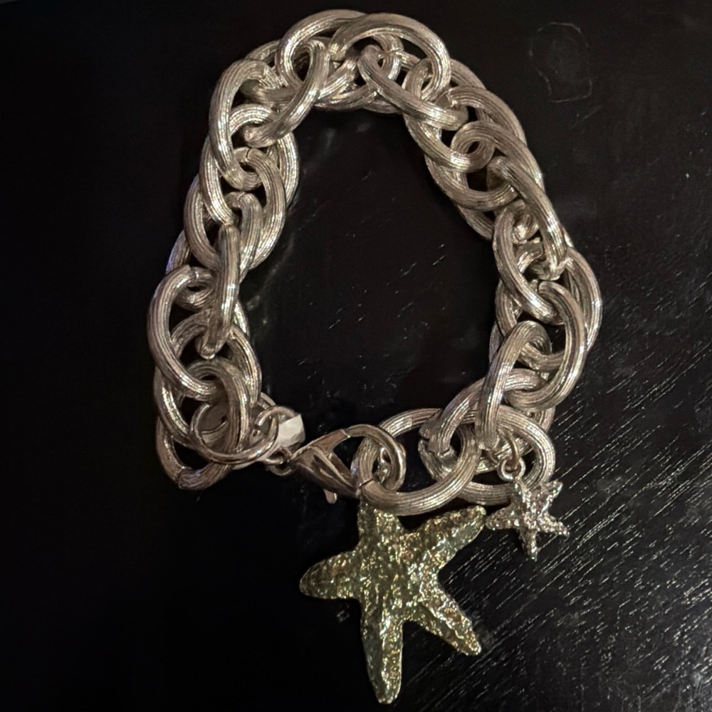 Silver Tone Chunky Chain Bracelet with Starfish Charms